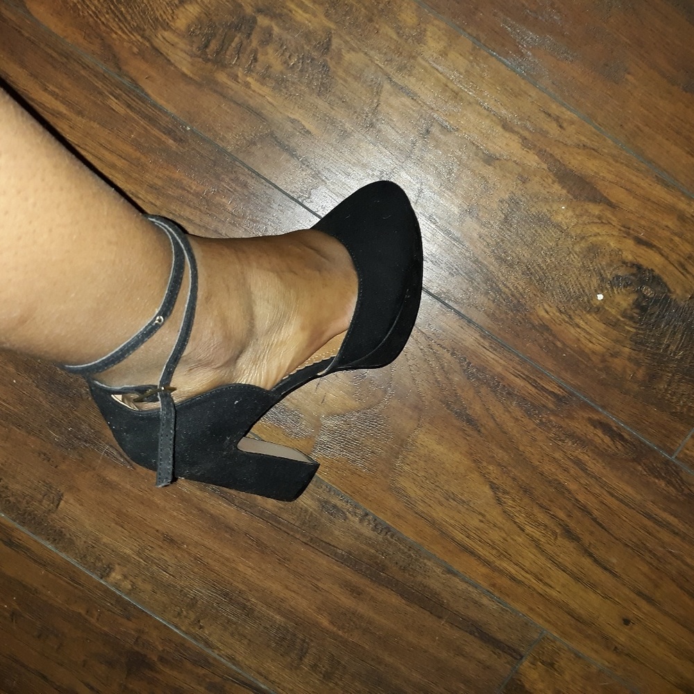 Platform heels - Picture 2 of 3